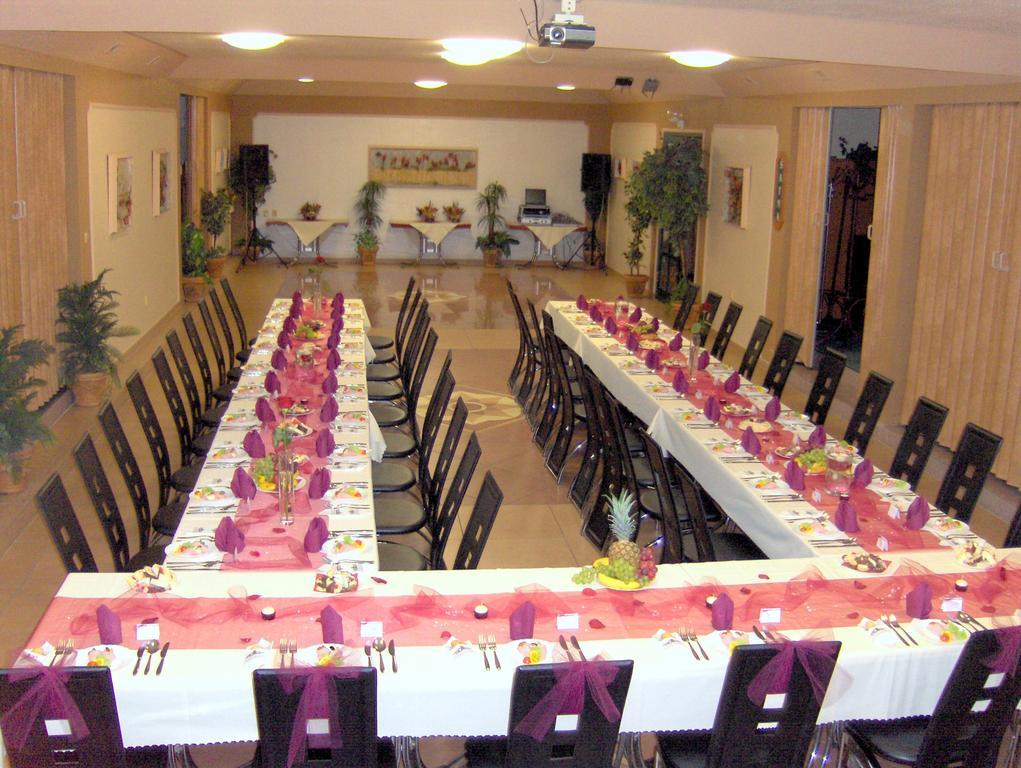 Hotel Relax U Drsu Tábor Esterno foto