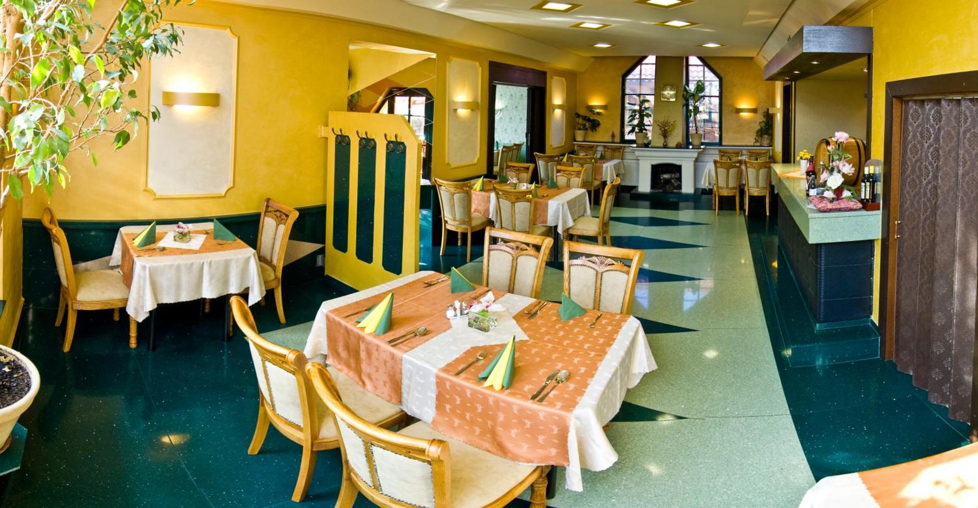 Hotel Relax U Drsu Tábor Esterno foto